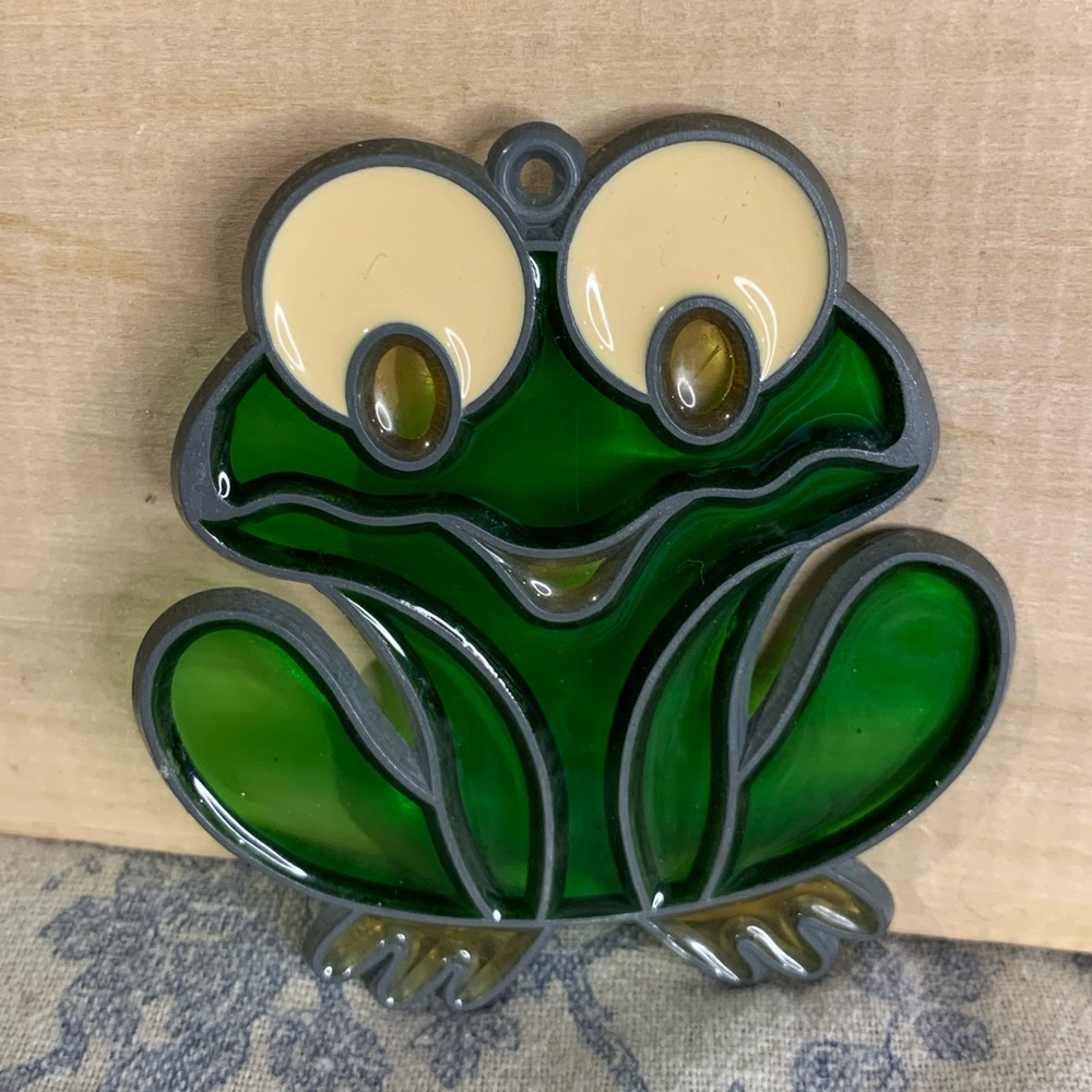 VTG Metal Frog Sun Catcher EUC